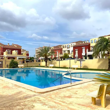 Acogedor Duplex De 3 شقة